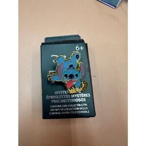 Loungefly Disney Lilo & Stitch Snacks Blind Box Enamel Pin - Pizza